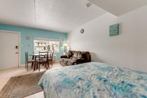 Walk to Shore! Family Haven with Pool in Ocean City