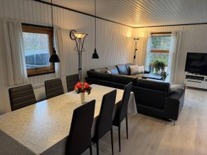 Modern Beachside Retreat in Marielyst 2BR