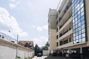 Affordable 3-BR 10-minutes Bypass To Ruaka