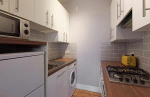 Cosy and Chic Quiet Apartment in Leith