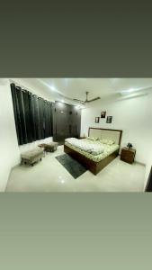 Spacious 3BHK- Walk to Yashobhoomi - 10 Min Airport Dwarka