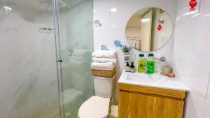 Apartaestudio en el laguito con piscina y a pasos de la playa