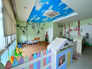 5J Metro Suite, One Regis Megaworld Bacolod City