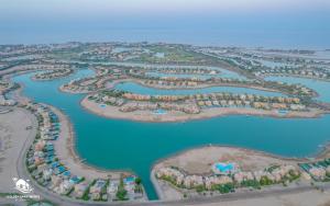 Elegant Villa with a Star-shaped Swimming Pool in West Golf El Gouna Guest House & Lagoon