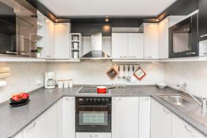 Breakfast City Pulse, flat in top center Sofia