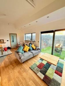 Beautiful Quirky Apartment with Spectacular views