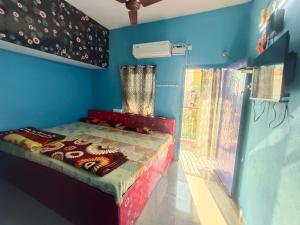 Linga Wooden Room
