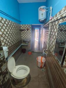 Linga Wooden Room