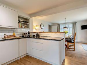 3 Bed in Winterton-on-Sea 46478