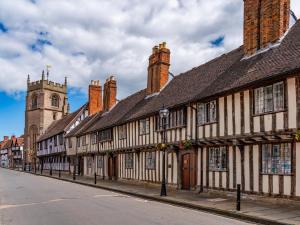 3 Bed in Tiddington 95736