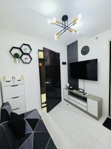 2BR Staycation in Deca Banilad by XTine City Scape