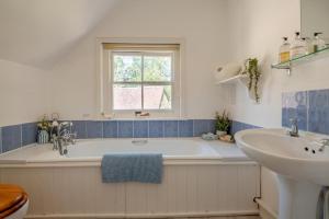 Landfords Cottage, your retreat!