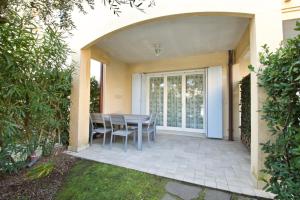 Le Residenze Mediterranee Apartments