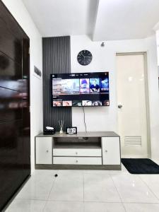 2BR Staycation in Deca Banilad by XTine City Scape