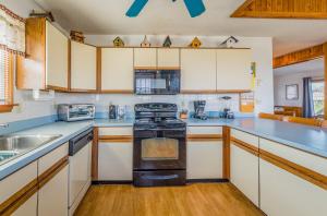 Adams View - Corolla, Ocean Sands, 15 Yards to Beach, Ocean View, Community Pool, Tennis