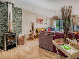 3 Bed in Brockenhurst oc-55301