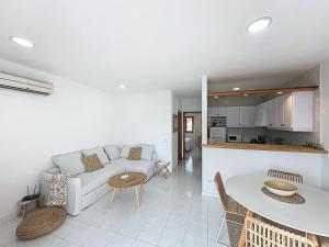 Apartamento con piscina SS20