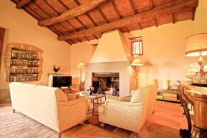 Villa Saragano by MMega