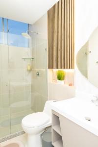 Elegante apartamento con vista al mar en cielo mar