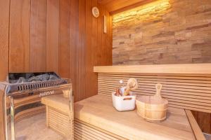 Family house with sauna close to the sea