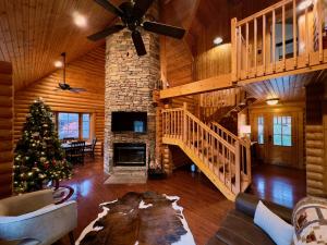Luxe Cabin Sleep 6 Hot Tub Free Attraction Ticket