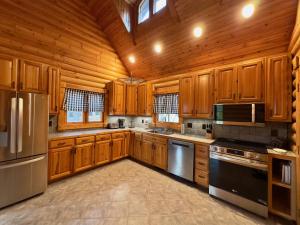 Luxe Cabin Sleep 6 Hot Tub Free Attraction Ticket