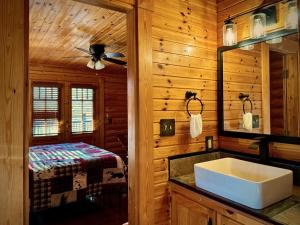 Luxe Cabin Sleep 6 Hot Tub Free Attraction Ticket