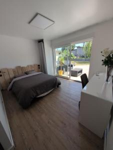 Studio indépendant, au calme avec parking privé