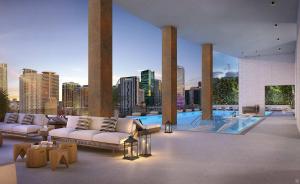 Upscale Downtown Condo Pool Gym & Skyline Views