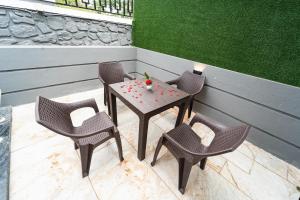 Luxury 3 BHK Villa With Pool and Hot Jacuzzi