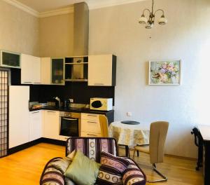 Centre, 2R apart,free parking,WIFI