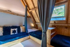 Chalet Louis & Rosalie au cœur des Alpes-nature-ski-rando-montagnes-authenticité-confort 4 étoiles