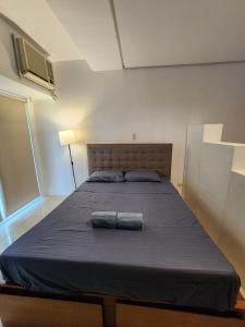 Spacious 42sqm Studio Unit with Balcony Lacson St