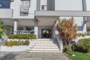 Lindo apto a 5 min do Jurerê Open Shopping EMR302