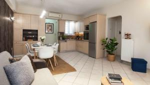 Petralona Premium 2 Bd Balcony House