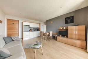 Ferienwohnung-Stille-in-Suedtirol-Aviunshof-nature-design-apartment