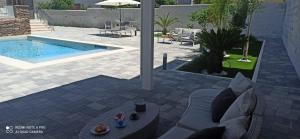 Jox house