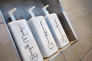 2022 Two Bed Stylish House Near Beach