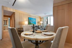 Luxury Rooftop Jacuzzi Penthouse at Savoy Insular