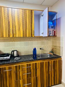 Vista - GHAR - Hourly Available