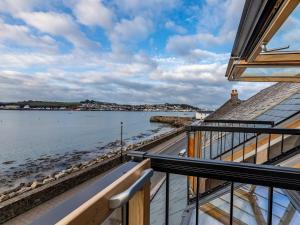 4 Bed in Instow INCOT