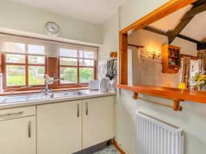 2 Bed in Trefin 94123