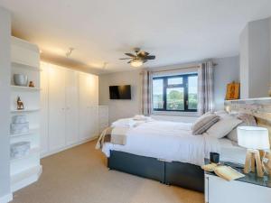 2 Bed in Crowton 85877