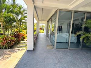 Villa de Lujo con Piscina y Jacuzzi Privado