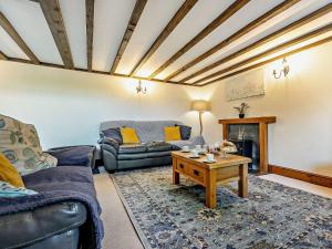 2 Bed in St. Giles-on-the-Heath 92551