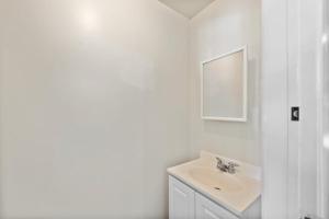 3061 Sir Johns Homesteads