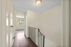 3061 Sir Johns Homesteads
