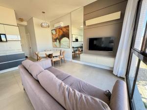 Elegante Apto a Poucos Metros da Praia de Bombas