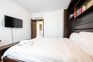 Artistic Touches Hideaway - Politehnica Park Views