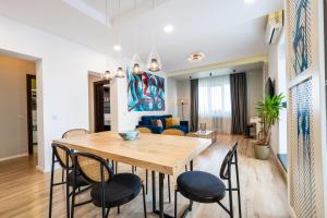 Artistic Touches Hideaway - Politehnica Park Views